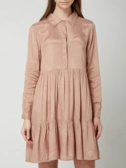 Kaffe Kleid Aus Viskose Mit Verdeckter Knopfleiste Modell 'Denike' - Altrosa 8 Kaffe Kleid Aus Viskose Mit Verdeckter Knopfleiste Modell 'Denike' - Altrosa -ONLY CARMAKOMA Shop 68okshaaal5j8e9i8lajacq79gr4ghab8l9jec2k90r50iaia11jclhh696j2d9j8t932h1j699k4l219so3ip9kc4oj6dhh6cr3ic9k69gmao9j64o64chh74rm4dr6clij8e0