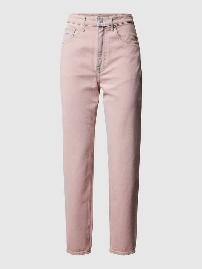 Tommy Jeans Tapered Fit Jeans Mit Stretch-Anteil - Pink 2 Tommy Jeans Tapered Fit Jeans Mit Stretch-Anteil - Pink – Bild 2