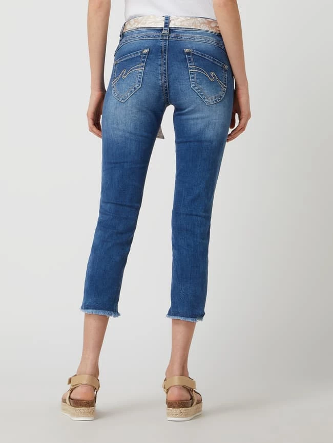 Blue Monkey Cropped Jeans Mit Stretch-Anteil Modell 'Charlotte' - Hellblau 5 Blue Monkey Cropped Jeans Mit Stretch-Anteil Modell 'Charlotte' - Hellblau – Bild 5